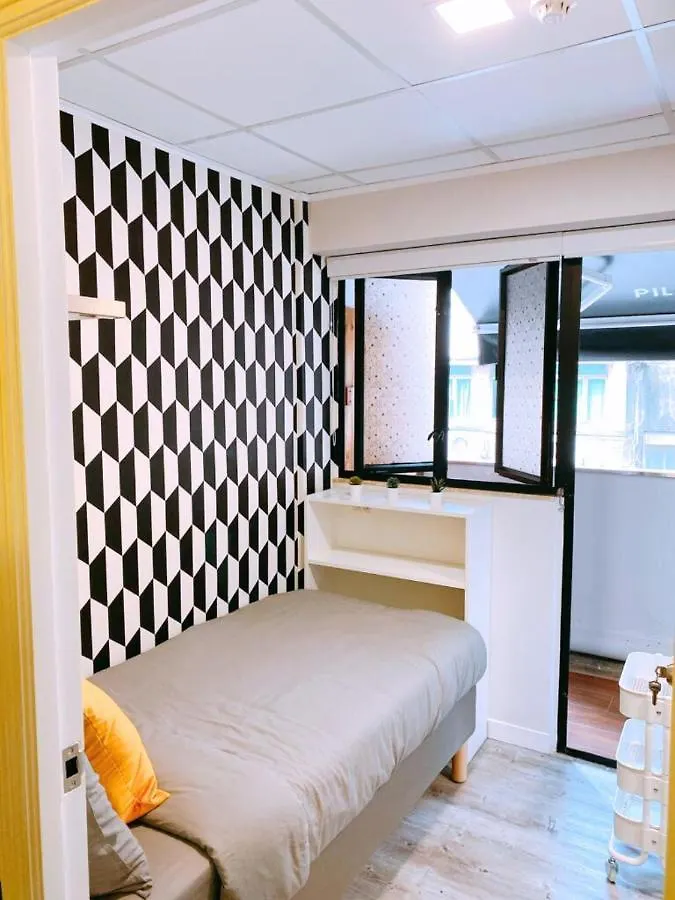 Pillows Coliving Hong Kong 2*,  China