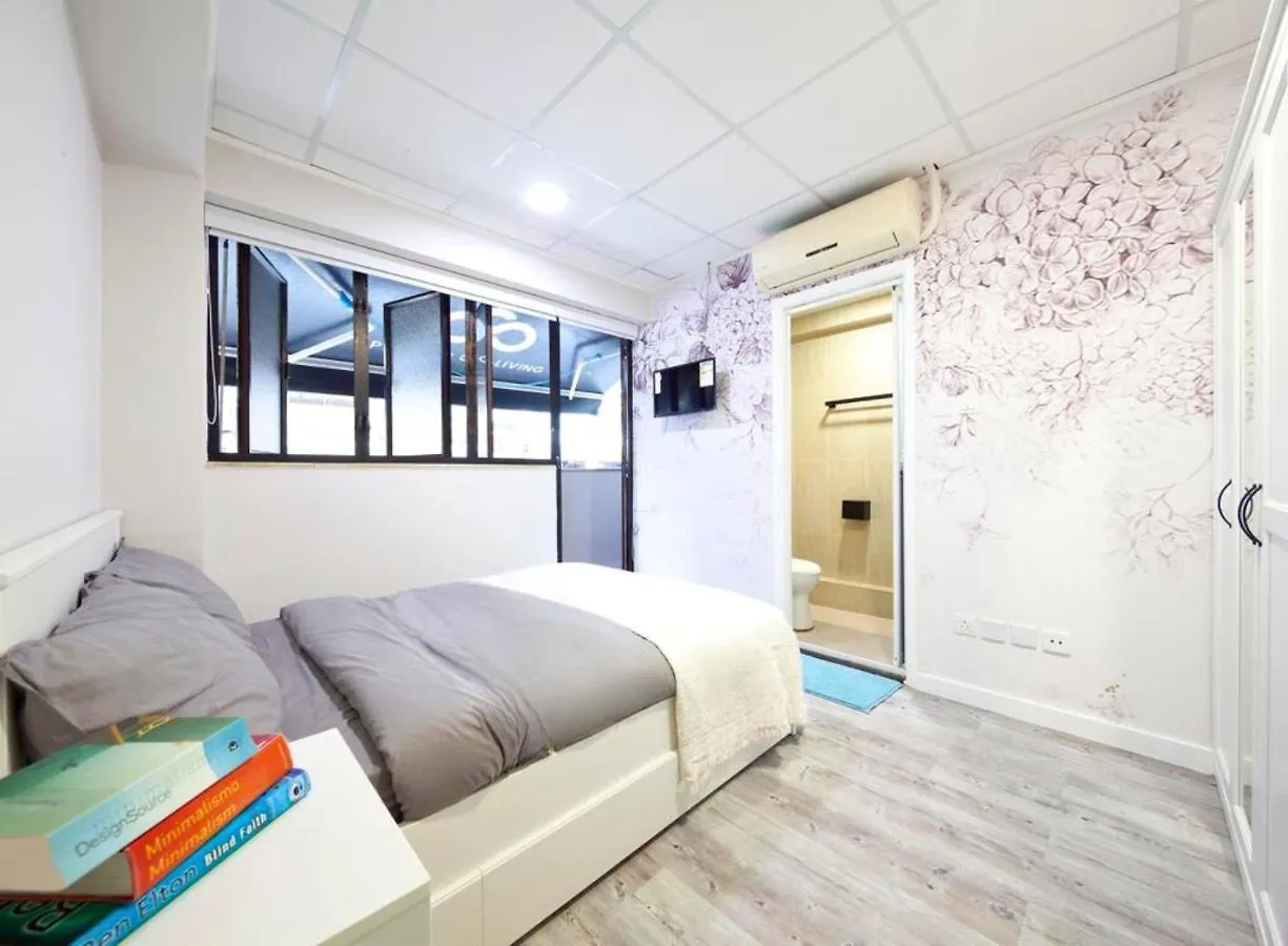 Pillows Coliving Hong Kong 2*,  China