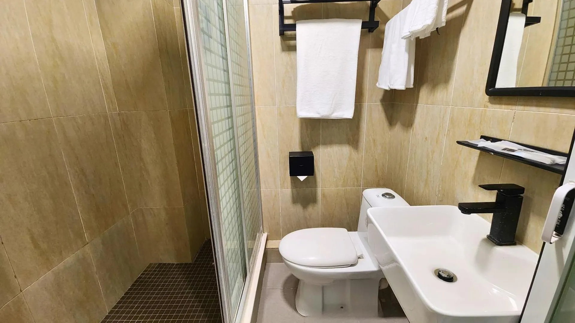 ** Inn Pillows Coliving Hong Kong China